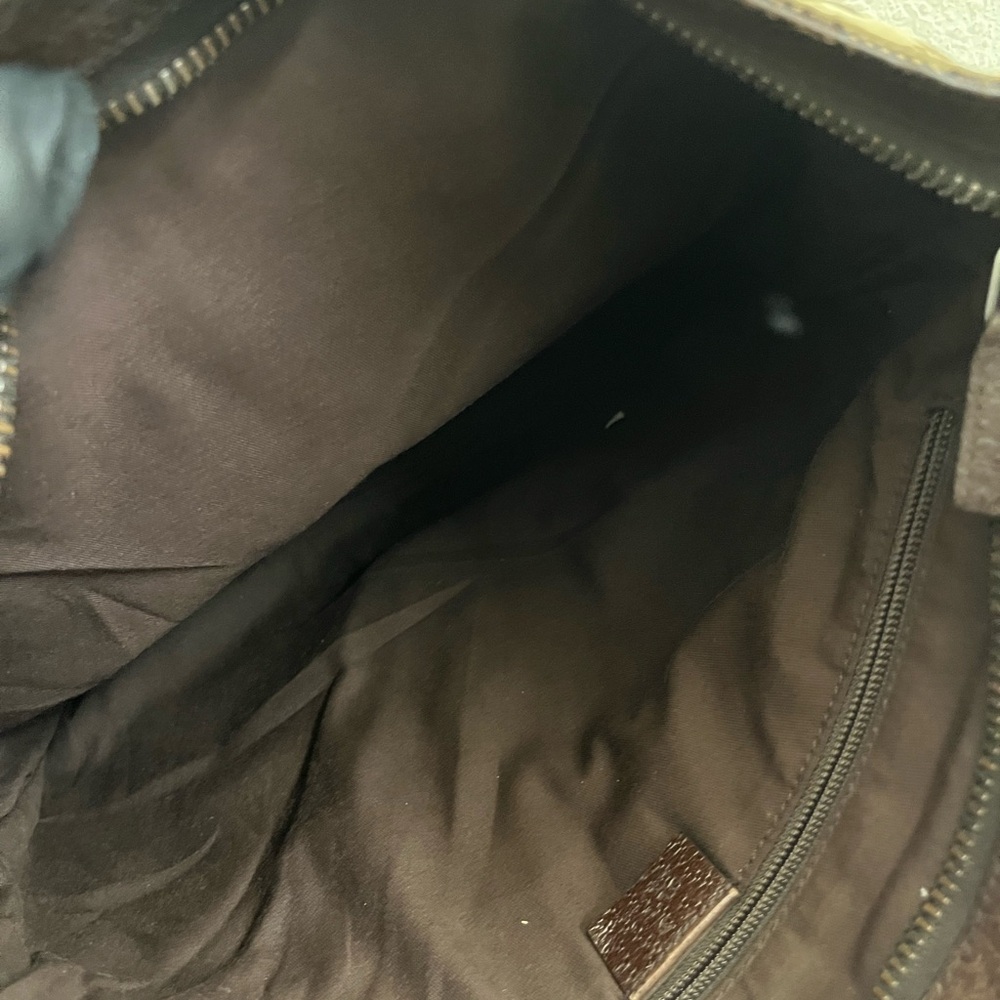 Gucci Beige and Brown Monogram Messenger Bag - Picture 4 of 16